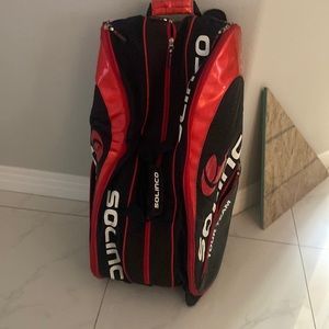 Solinco red and black tennis bag
